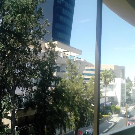 아파트 3 Bedroom *